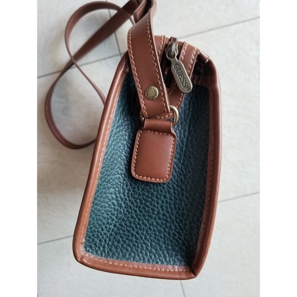 90s Vintage Guess Crossbody Purse - Picture 4 of 9